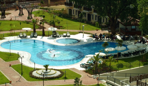 600×350 Auka Vital Park Pool2