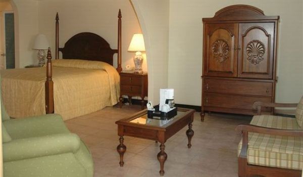 600×350 Jamaica Morgan Room
