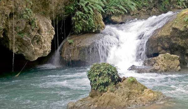 600×350 jamaica waterval smal
