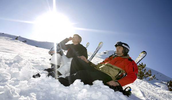 600×350-ATSkiers-in-Rust