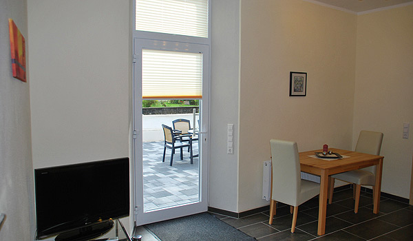 600×350-Weingut-P&K-woonkamer2