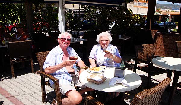 600x350_Rey-Don-Jaime-Senioren-op-terras