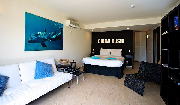 Curacao, Aangepast Hotel