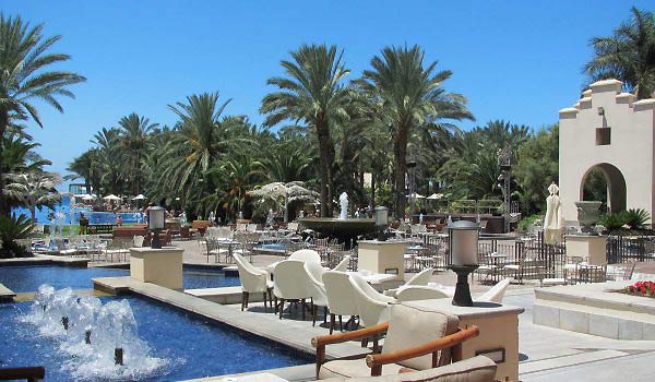 600×350-Lopesan-Costa-Melonares-pool-spitters