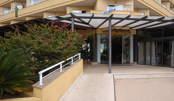600×350-Cala-Milor-Garden-hotel-ingang