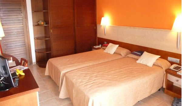 600×350-Colonia-Sant-Jordi-Resort-Kamer