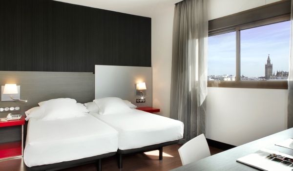 600×350-habitacion-estandar-adaptada-hotel-sevilla-triana21.jpg