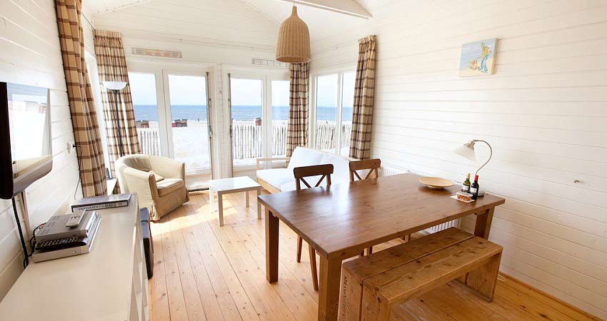 nl-katwijk-aan-zee-woonkamer-1.jpg