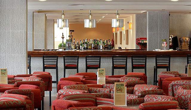 640×370-palmeras-palya-hotel-bar.jpg